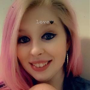 Meet your Posher, Cassandra